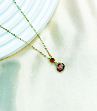 Red Round Pendant Necklaces Women
