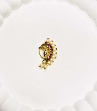 Traditional Marathi Nath for Brides